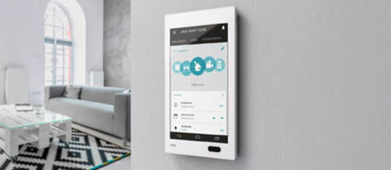 Bedienzentrale Gira G1 bei MS-Elektroinstallation in Friedrichsdorf
