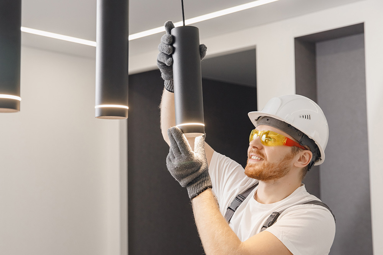 Innen­beleuchtung bei MS-Elektroinstallation in Friedrichsdorf